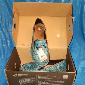 Ariat Turquoise Patterned Flats